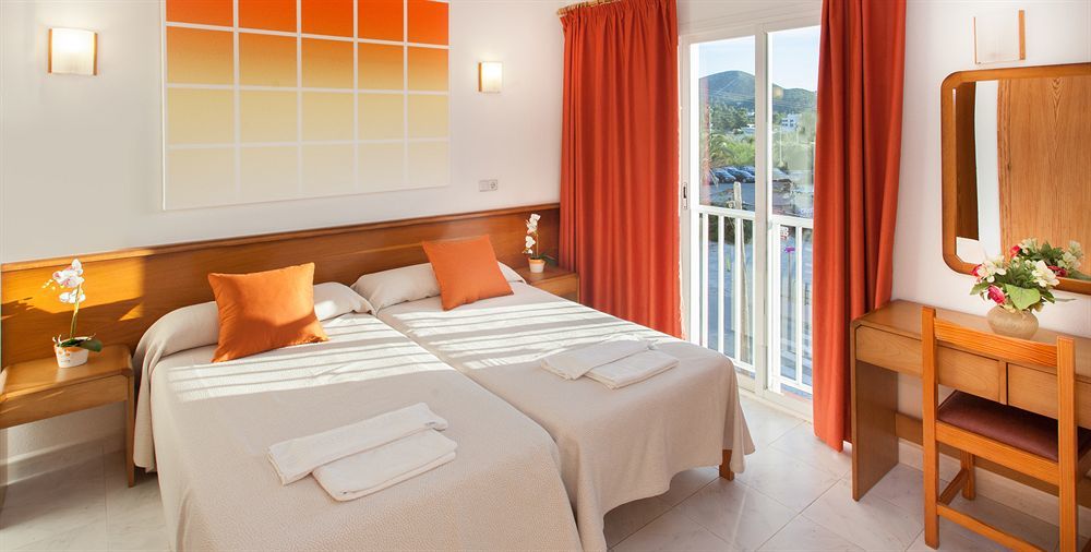 Ferienwohnung Typic Oasis Sa Tanca Cala Llonga  Exterior foto