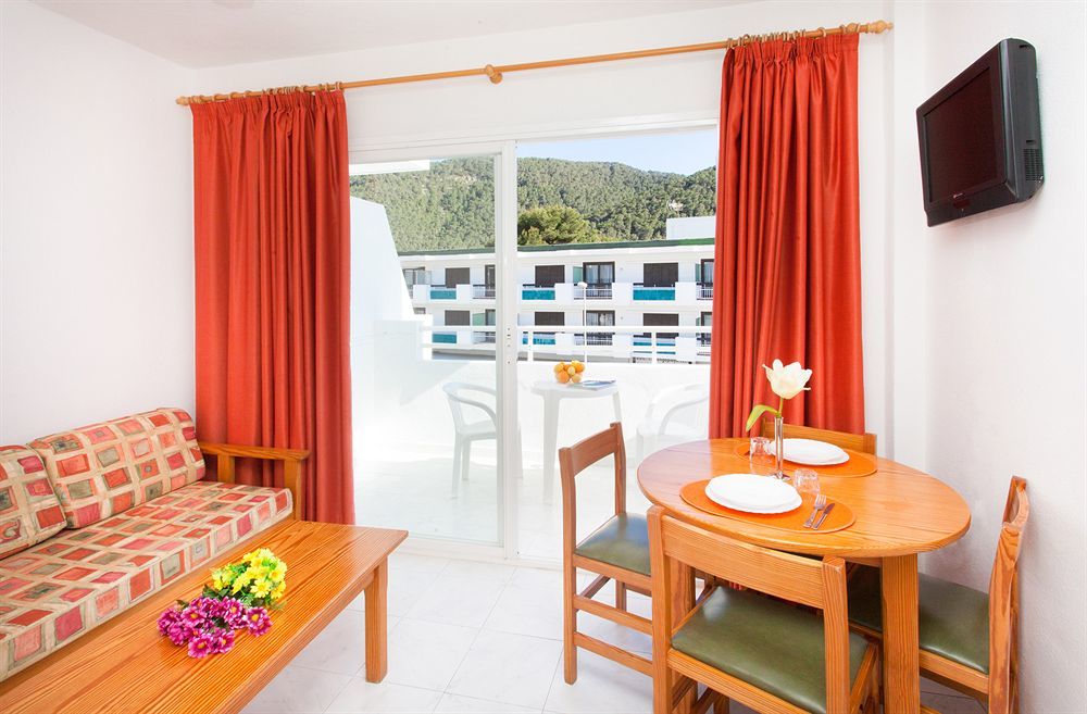 Ferienwohnung Typic Oasis Sa Tanca Cala Llonga  Exterior foto