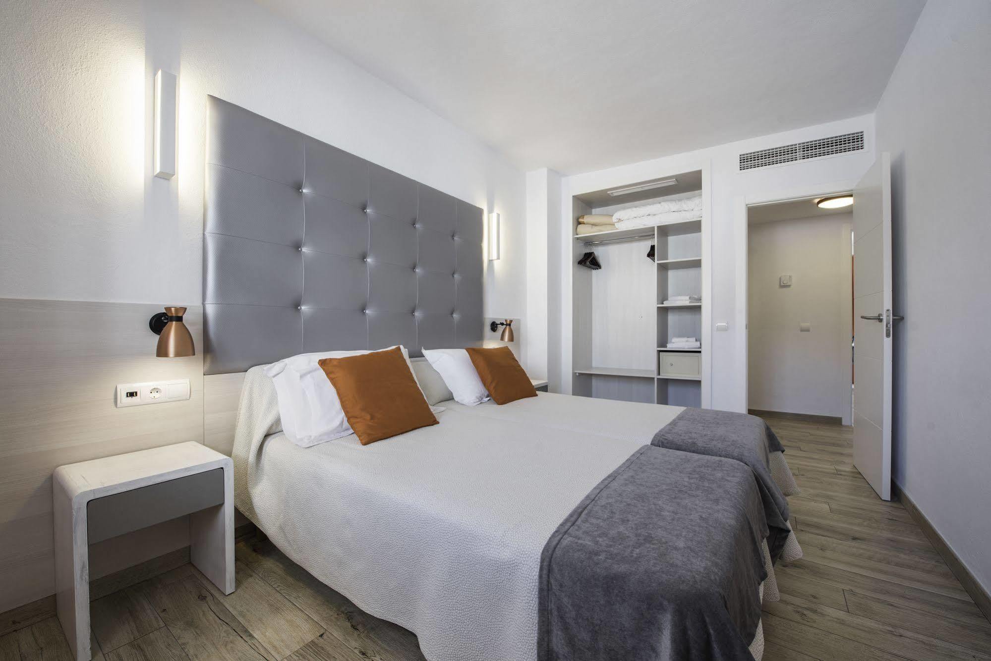 Ferienwohnung Typic Oasis Sa Tanca Cala Llonga  Exterior foto