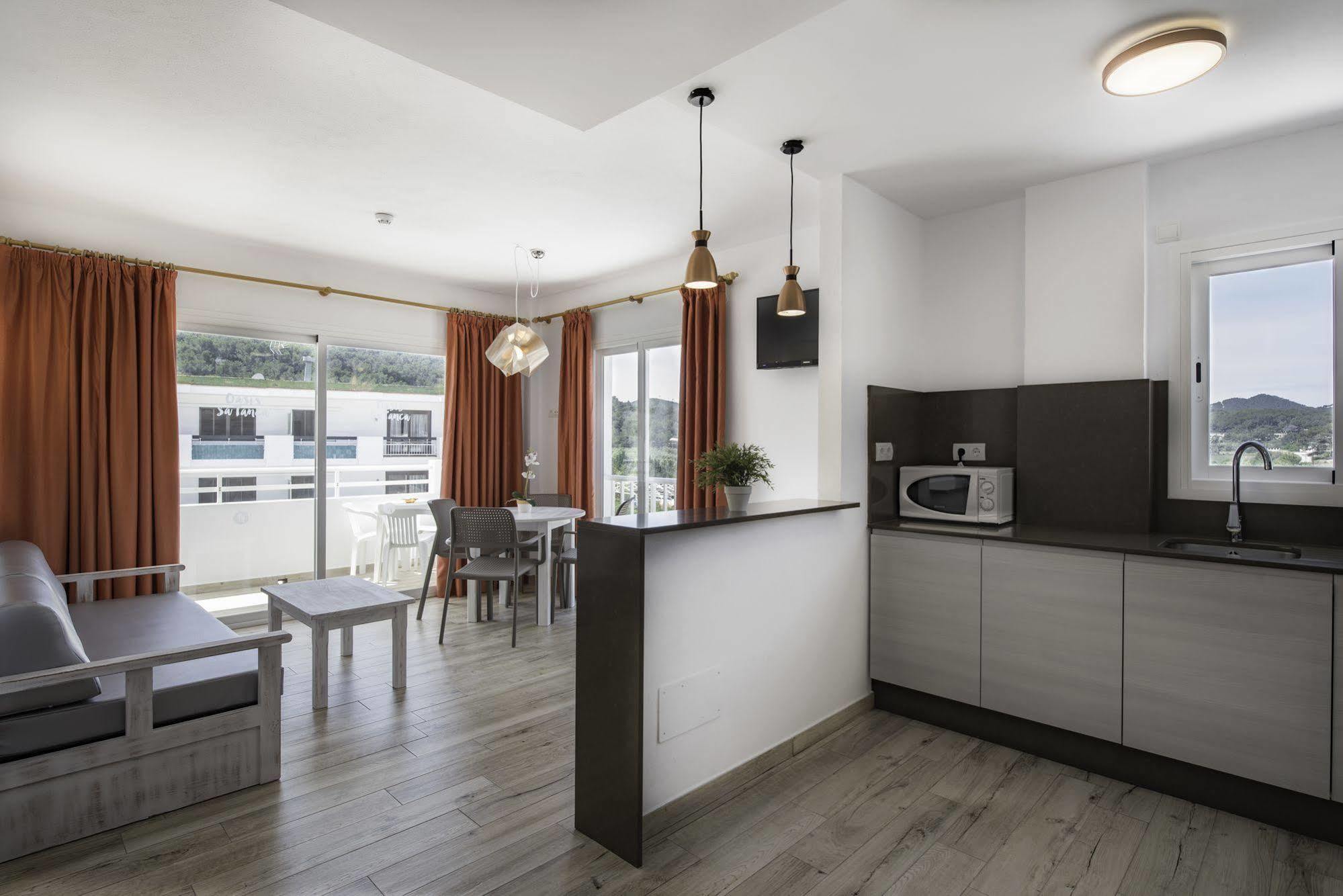 Ferienwohnung Typic Oasis Sa Tanca Cala Llonga  Exterior foto