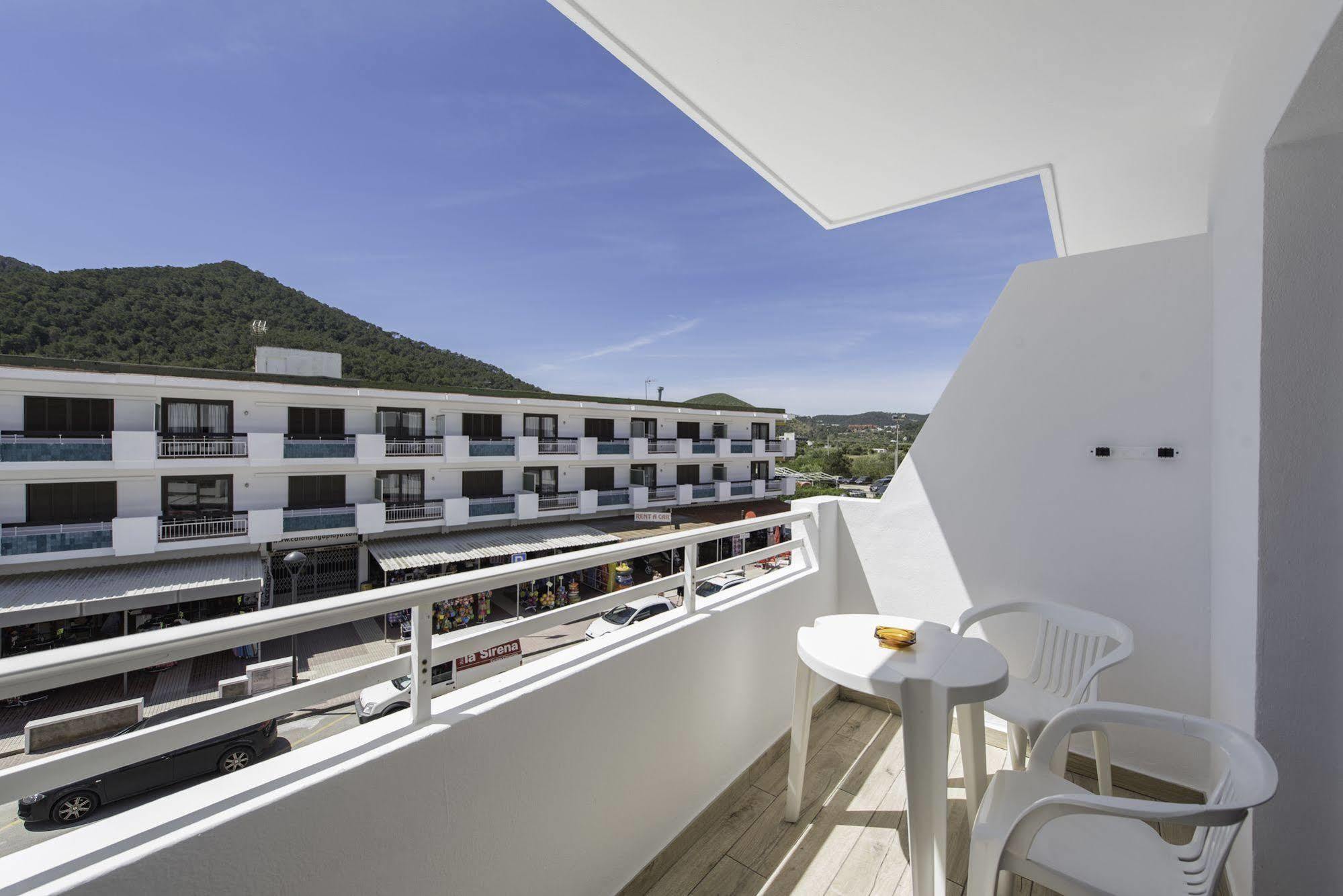 Ferienwohnung Typic Oasis Sa Tanca Cala Llonga  Exterior foto
